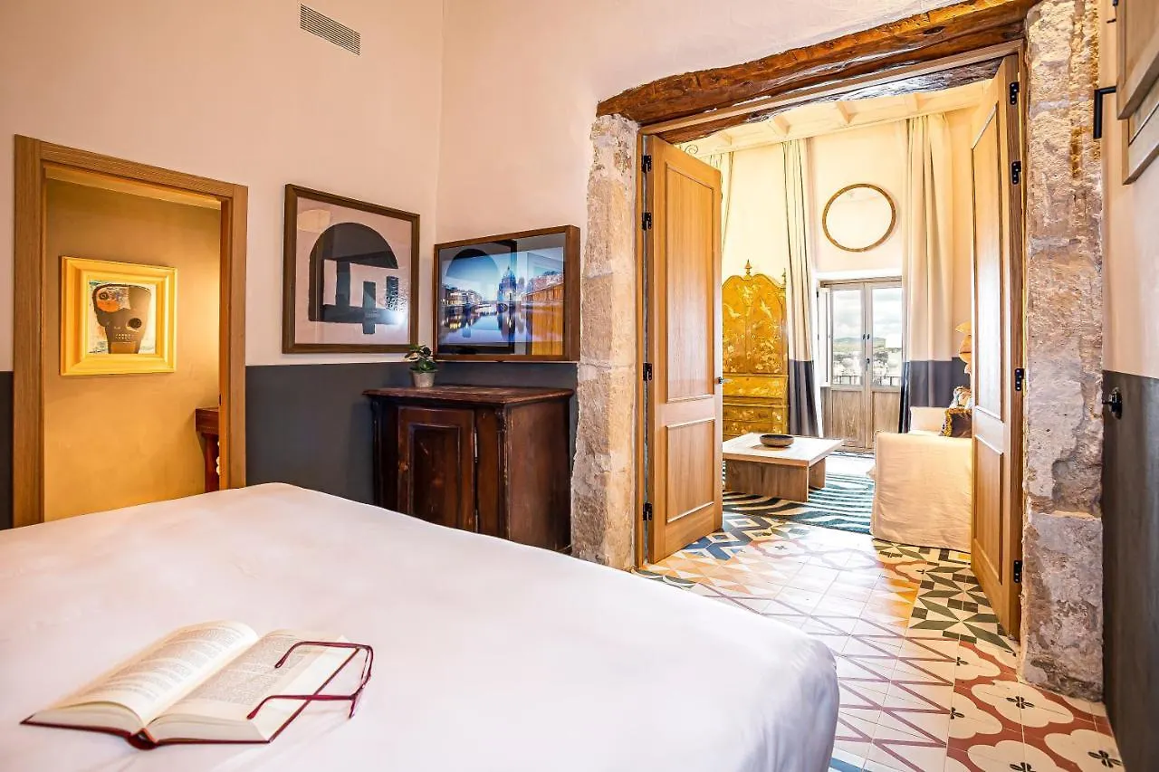Hotel La Torre Del Canonigo - Small Luxury Hotels Ibiza Town 4*,